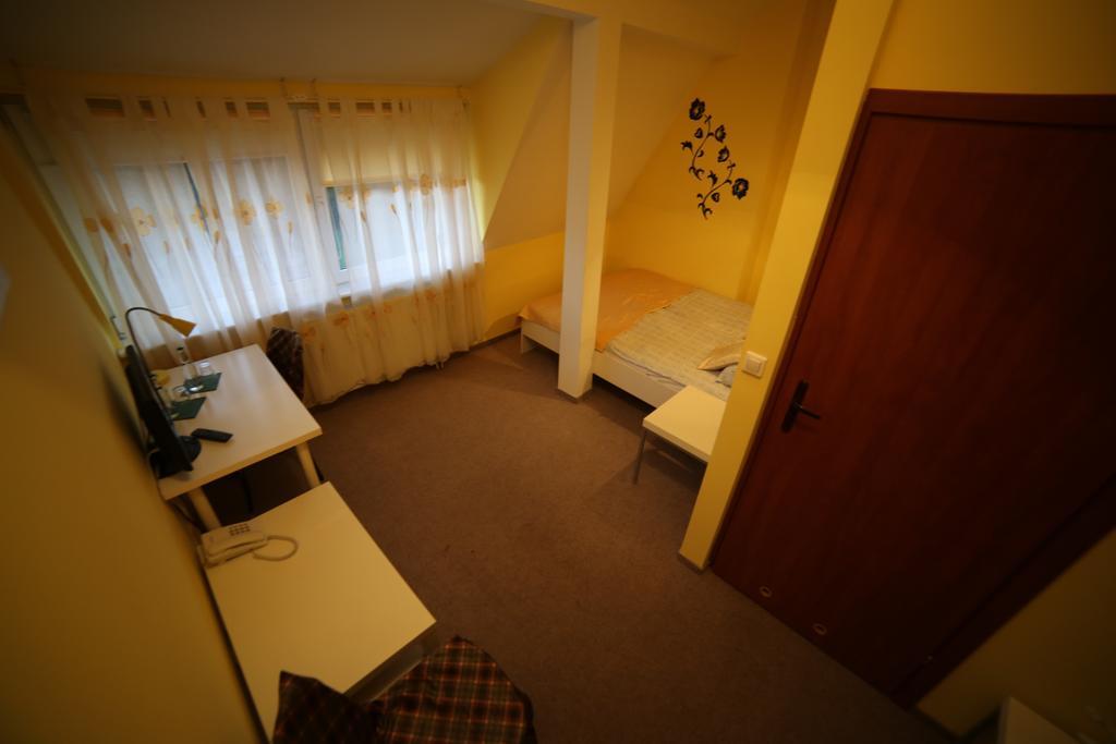 Konstantynów Łódzki Motel Silver חדר תמונה